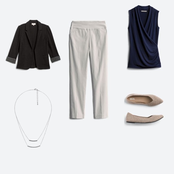 Benni Wrap Front Ruched Knit Top - Picture 4 of 11